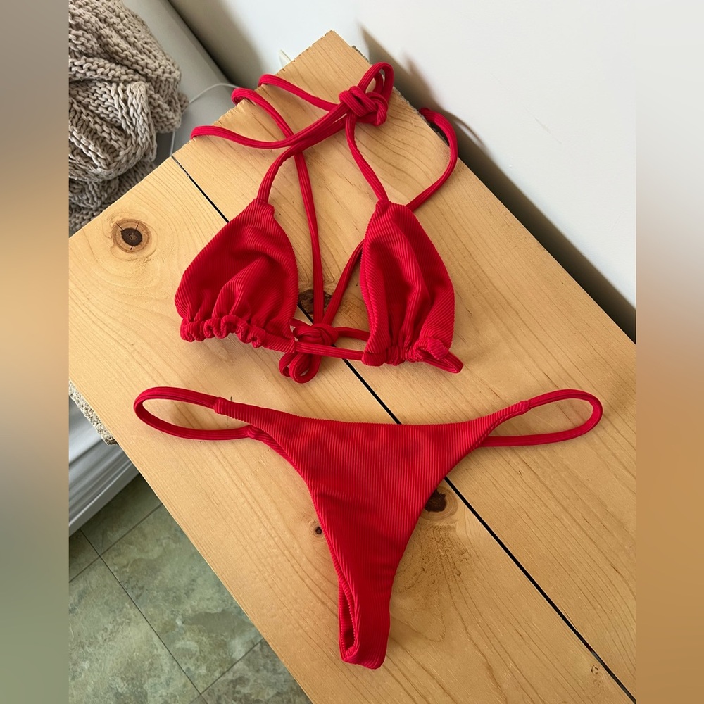 Kula kini red bikini ❣️